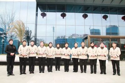 用心專注 傾情服務 | 記金鵬控股集團總部大廈物業團隊