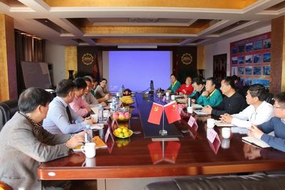 熱烈歡迎蒙古礦業與重工業部訪問團前來金鵬集團參觀考察