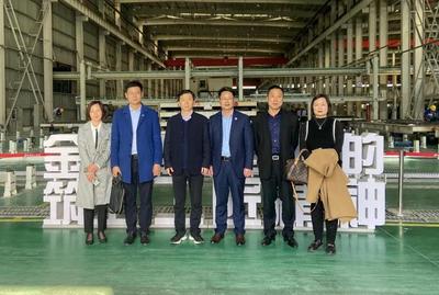 徐工集團領導一行蒞臨金鵬建設集團參觀交流