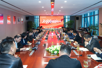 凝心聚力 提質(zhì)增效 --金鵬建設(shè)集團(tuán)經(jīng)營(yíng)管理領(lǐng)導(dǎo)小組第一次會(huì)議