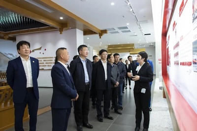 深化政企合作 推動(dòng)共贏發(fā)展 | 金鵬控股集團(tuán)與南譙區(qū)人民政府達(dá)成戰(zhàn)略合作